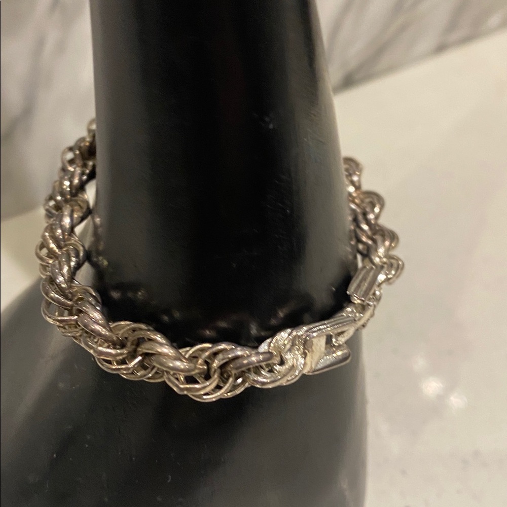 Silver D’Orlan Twisted Chain Bracelet - Picture 3 of 5